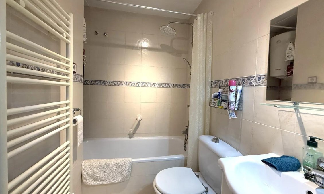 Resale - Apartment -
Torrevieja - La Mata