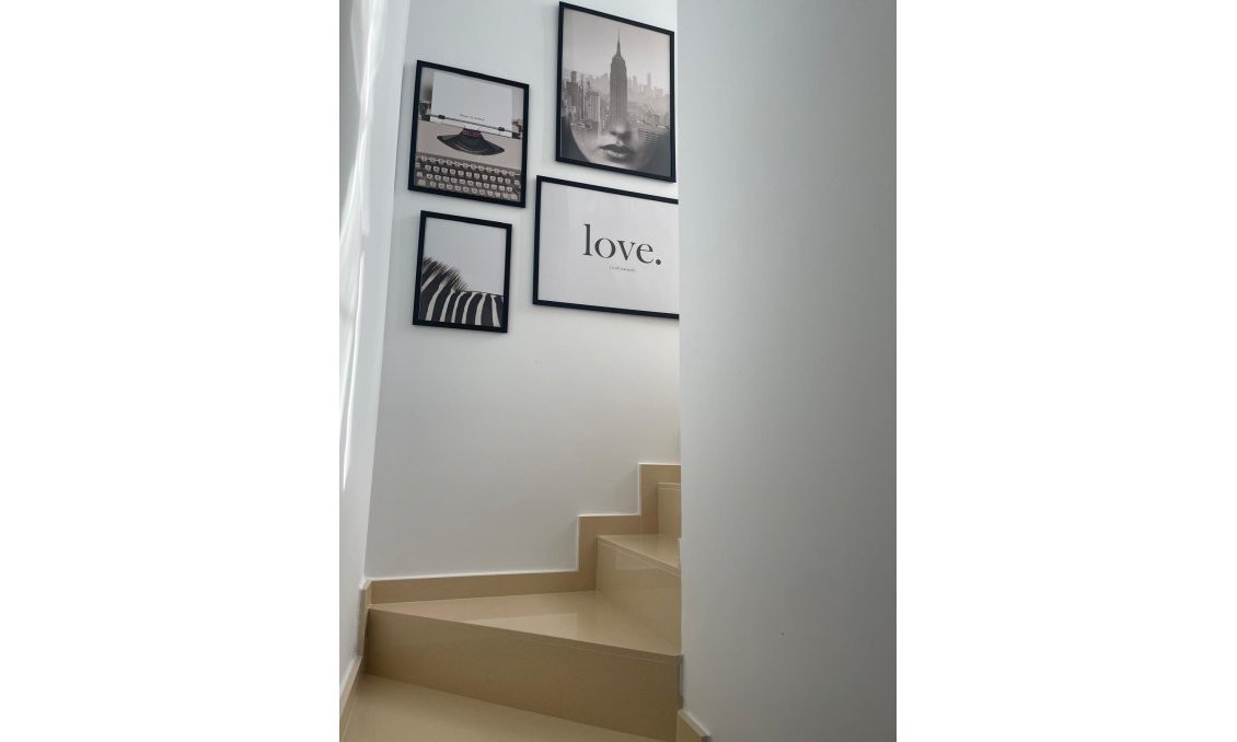 Resale - Penthouse -
Orihuela Costa - Las Filipinas