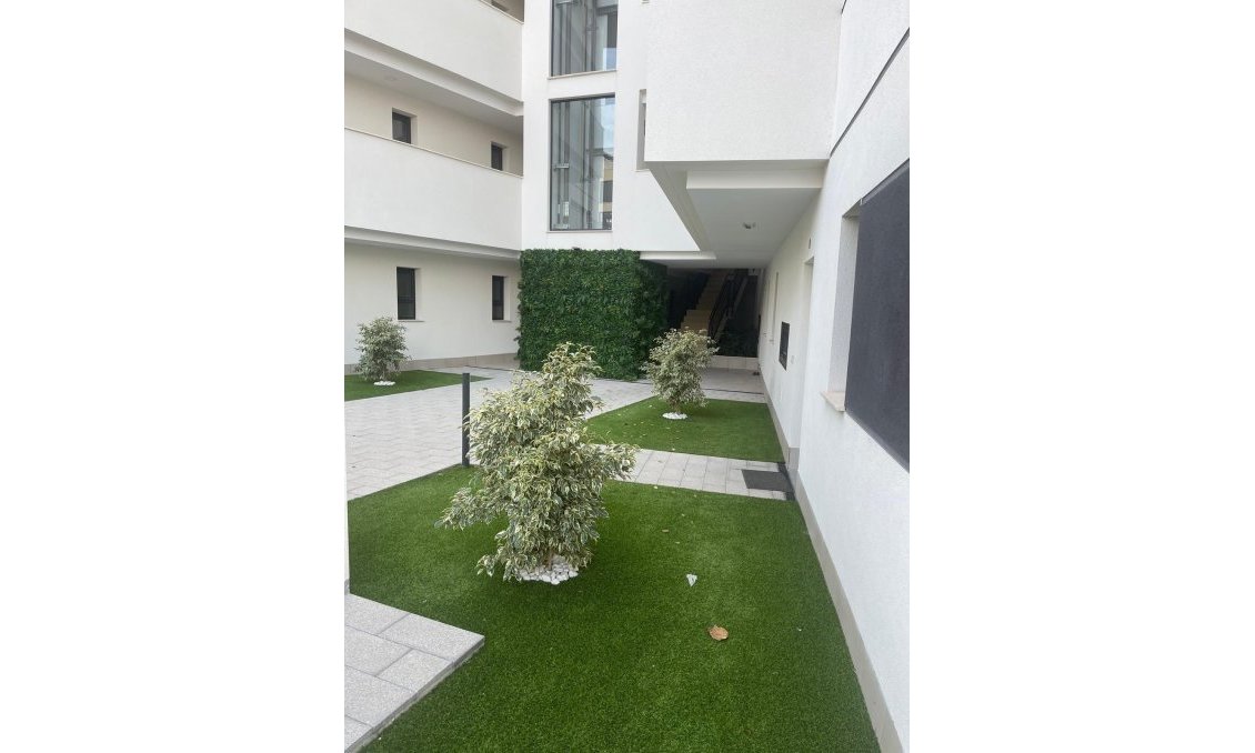 Resale - Penthouse -
Orihuela Costa - Las Filipinas