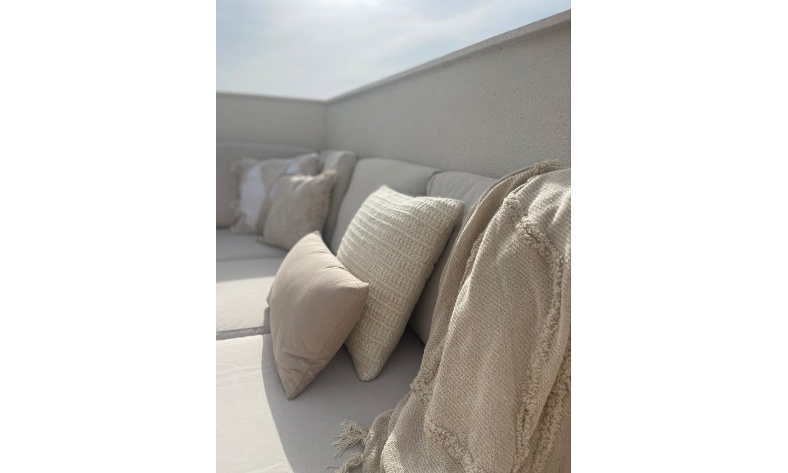 Resale - Penthouse -
Orihuela Costa - Las Filipinas