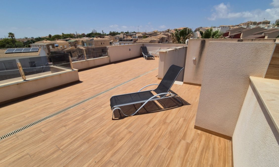 Resale - Villa -
Torrevieja - Costa Blanca