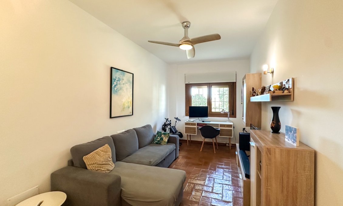 Resale - Villa -
Dehesa de Campoamor - Costa Blanca