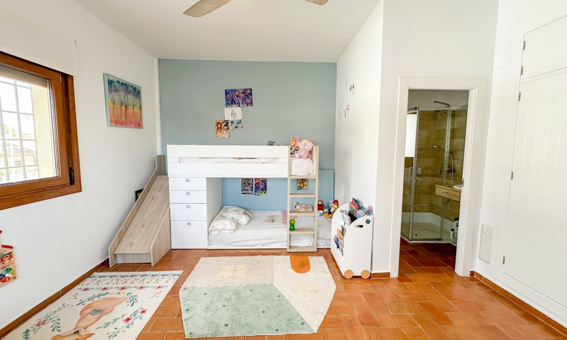 Resale - Villa -
Dehesa de Campoamor - Costa Blanca