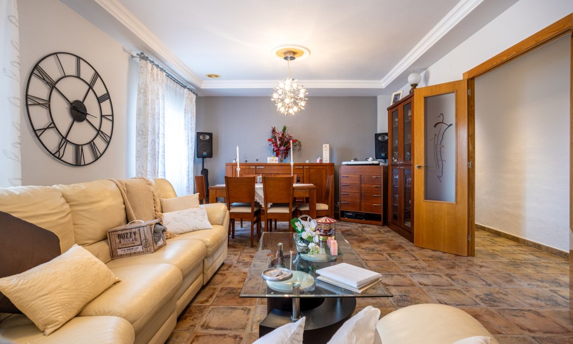 Resale - Villa -
Elche - Costa Blanca