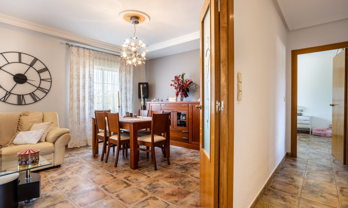 Resale - Villa -
Elche - Costa Blanca