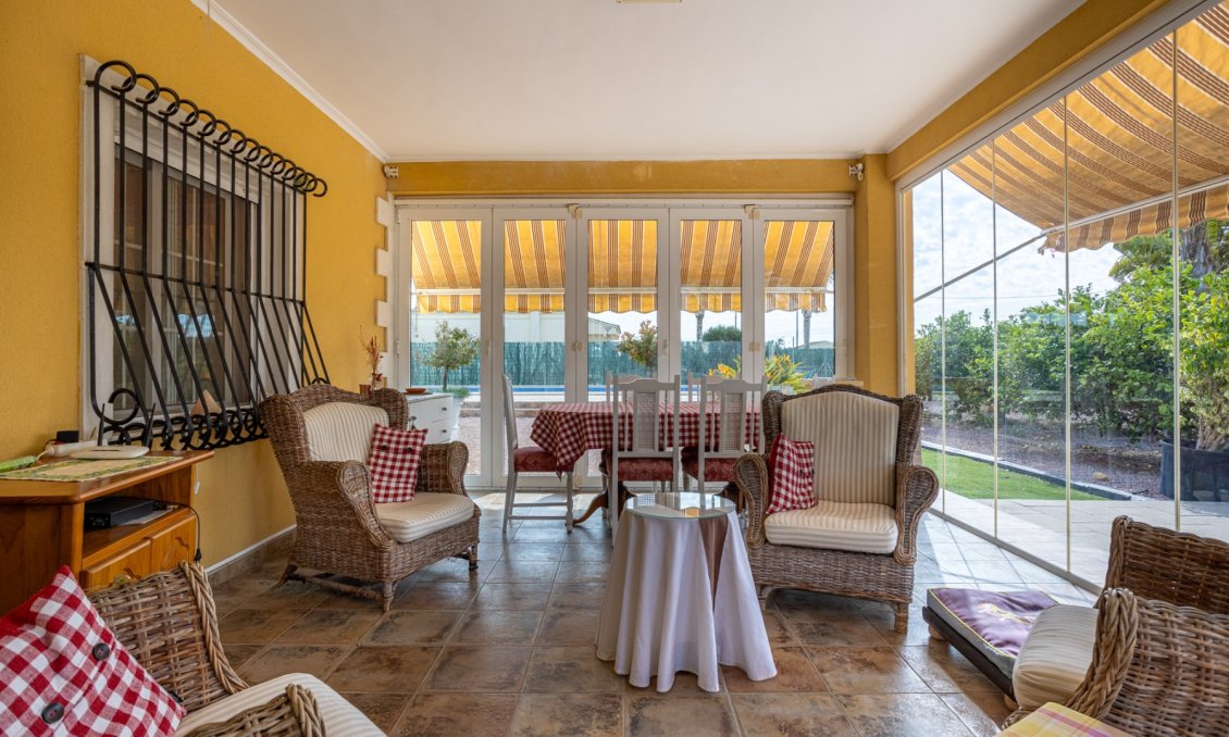 Resale - Villa -
Elche - Costa Blanca