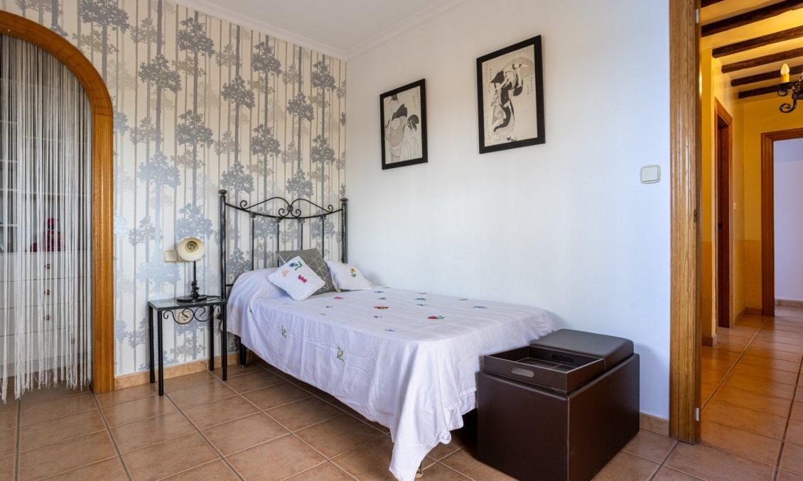 Resale - Villa -
Elche - Costa Blanca