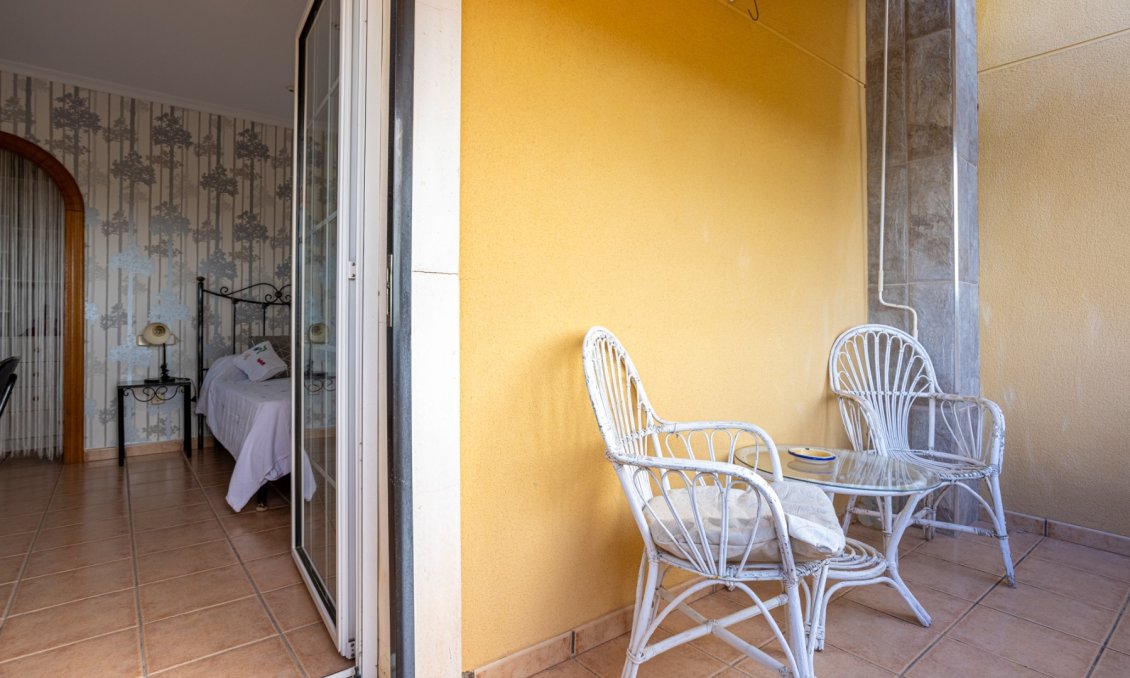 Resale - Villa -
Elche - Costa Blanca
