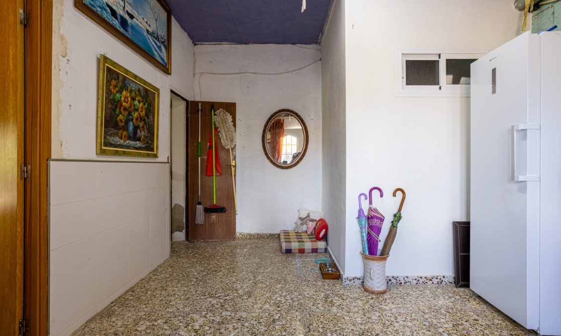 Resale - Villa -
Elche - Costa Blanca