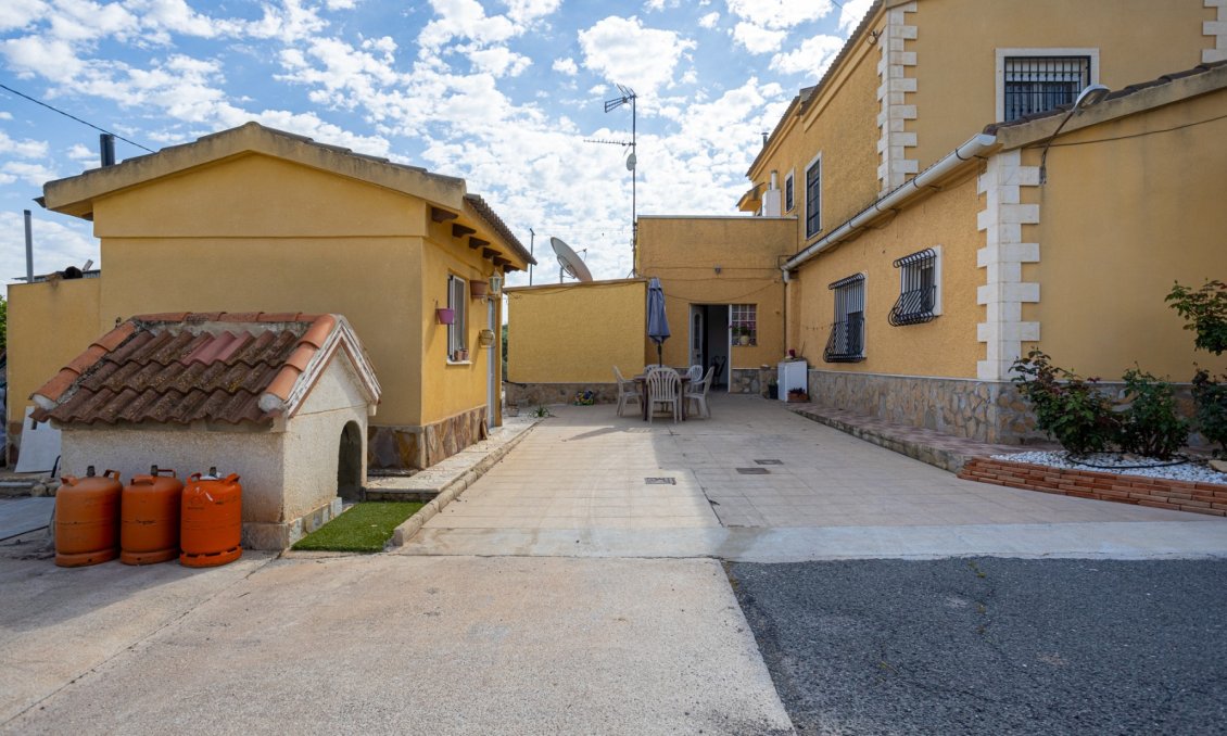 Resale - Villa -
Elche - Costa Blanca