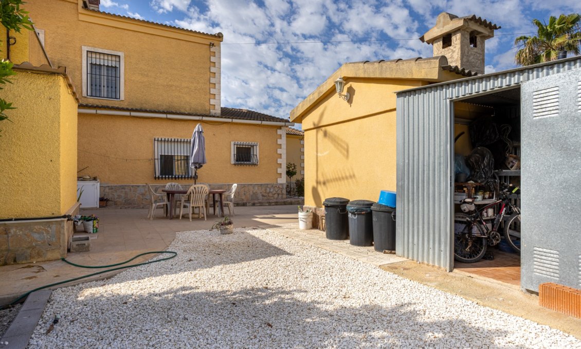 Resale - Villa -
Elche - Costa Blanca