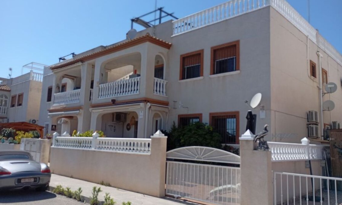 Resale - Apartment -
Daya Vieja - Costa Blanca