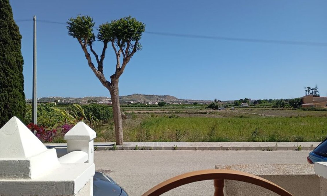 Resale - Apartment -
Daya Vieja - Costa Blanca