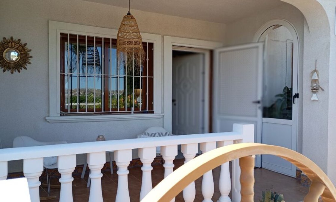 Resale - Apartment -
Daya Vieja - Costa Blanca