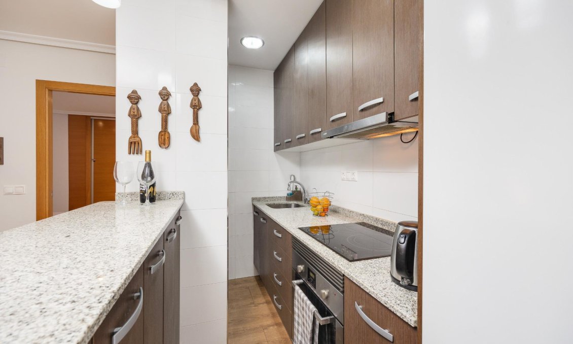 Segunda mano - Apartamento -
Torrevieja - Centro