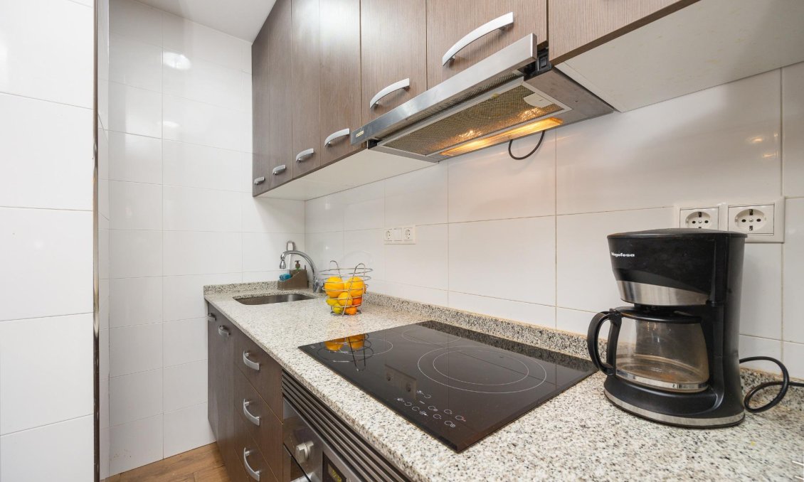 Segunda mano - Apartamento -
Torrevieja - Centro