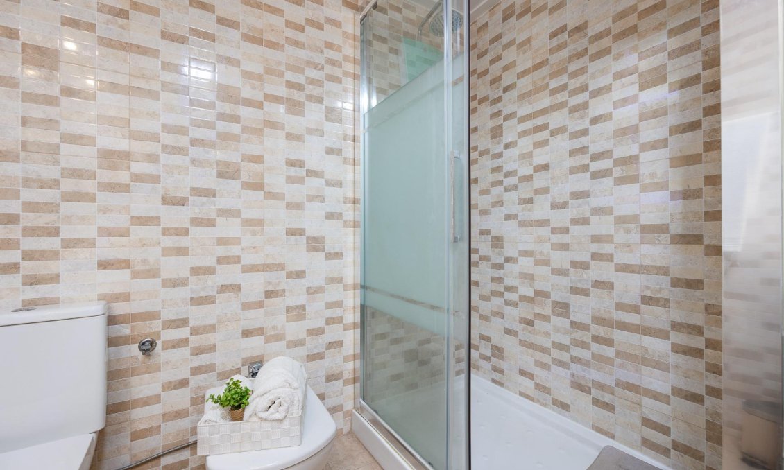Segunda mano - Apartamento -
Torrevieja - Centro