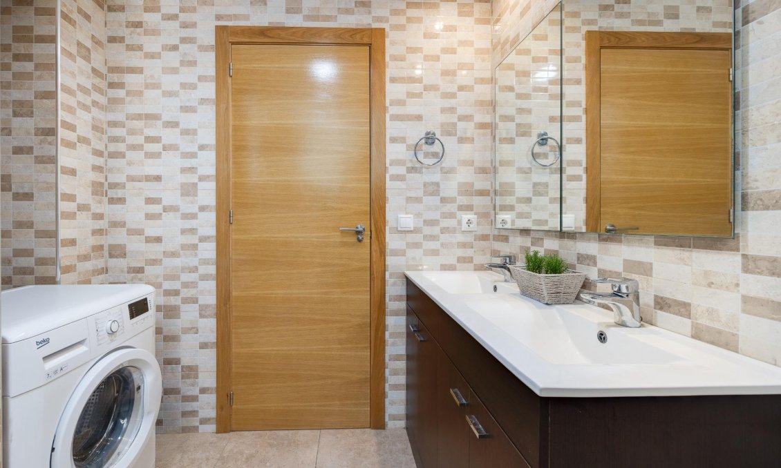 Segunda mano - Apartamento -
Torrevieja - Centro