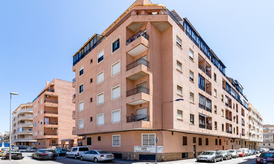 Segunda mano - Apartamento -
Torrevieja - Centro