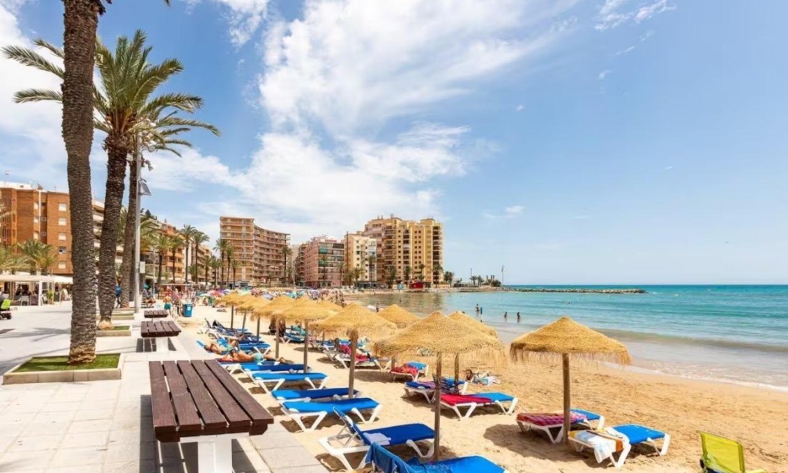 Resale - Townhouse -
Torrevieja - Cabo Cervera