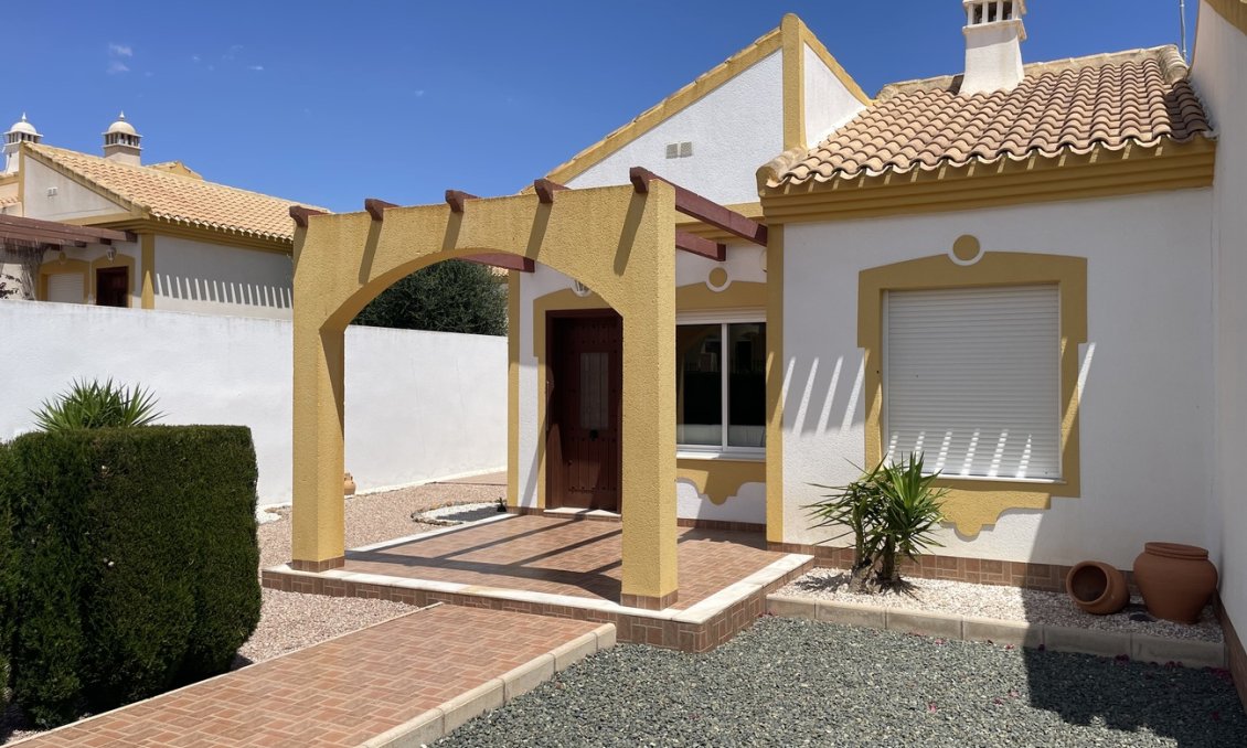Resale - Villa / Semi semi-detached -
Mazarron Country Club - Inland