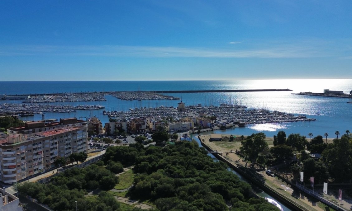 Resale - Apartment -
Torrevieja - Costa Blanca