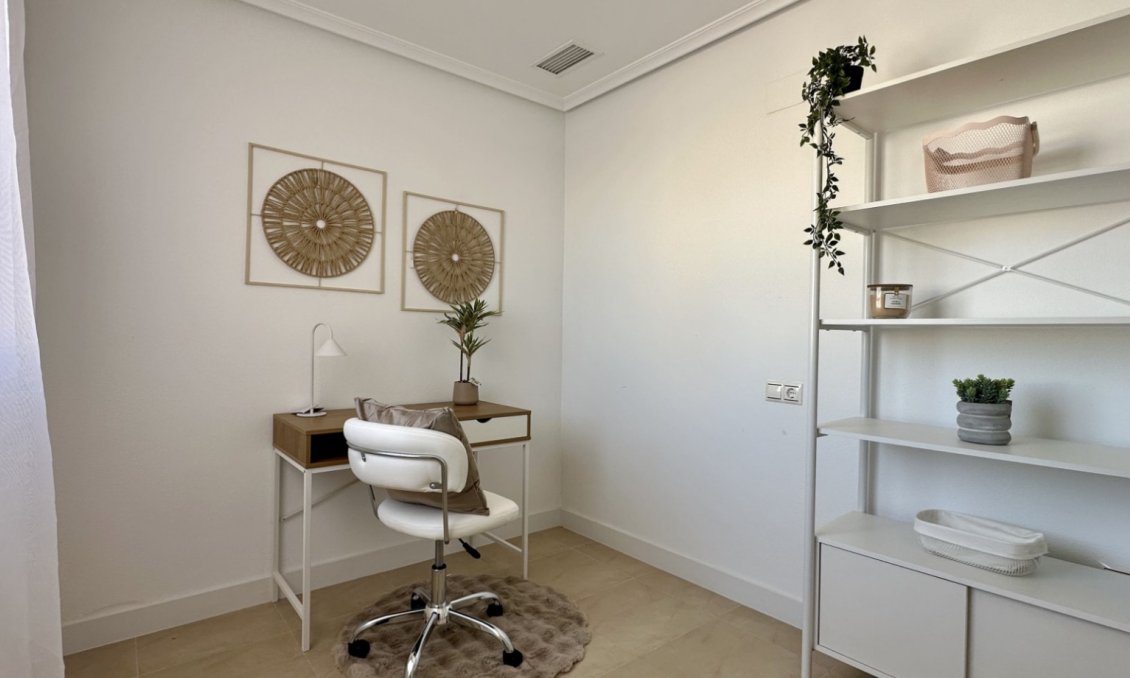 Resale - Apartment -
Torrevieja - Costa Blanca