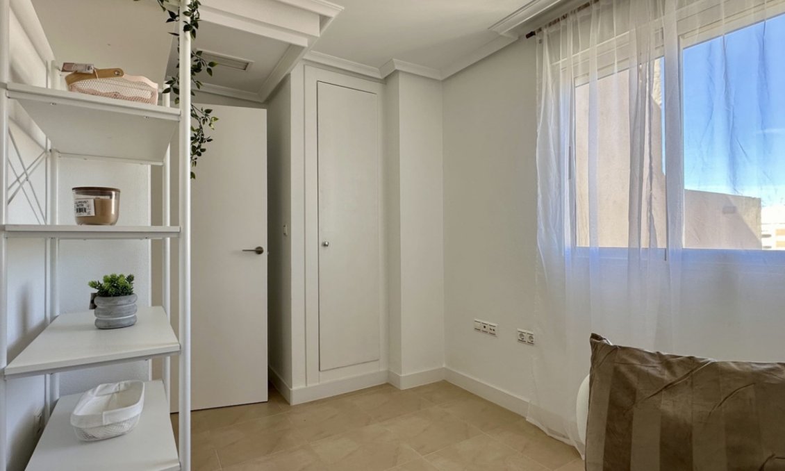 Resale - Apartment -
Torrevieja - Costa Blanca