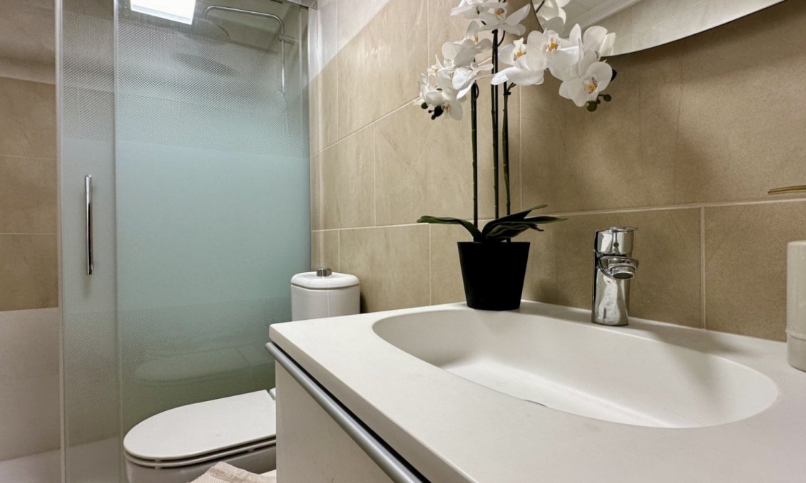 Resale - Apartment -
Torrevieja - Costa Blanca