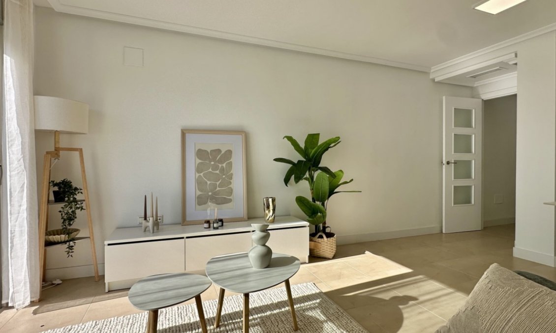 Resale - Apartment -
Torrevieja - Costa Blanca