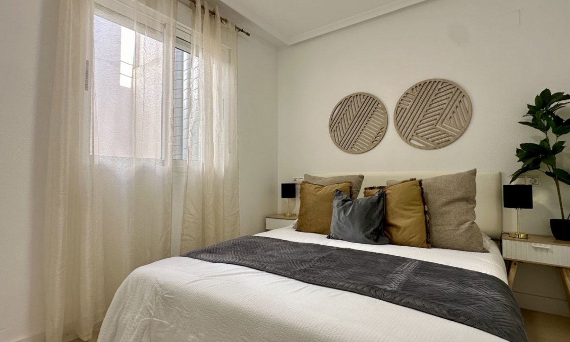 Resale - Apartment -
Torrevieja - Costa Blanca