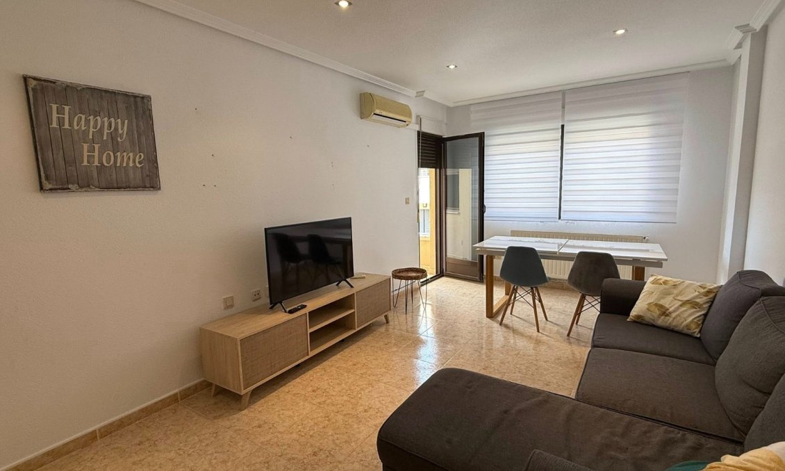 Segunda mano - Apartamento -
San Miguel de Salinas - Inland