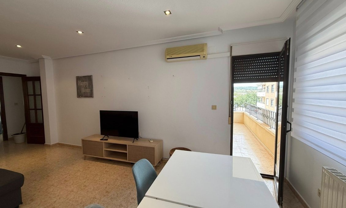 Segunda mano - Apartamento -
San Miguel de Salinas - Inland