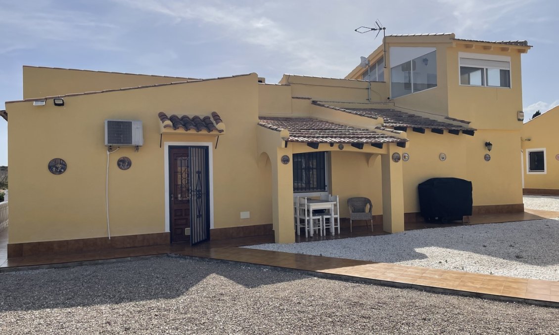 Resale - Villa -
Alhama De Murcia - Inland