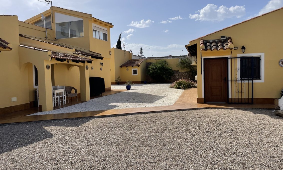 Resale - Villa -
Alhama De Murcia - Inland