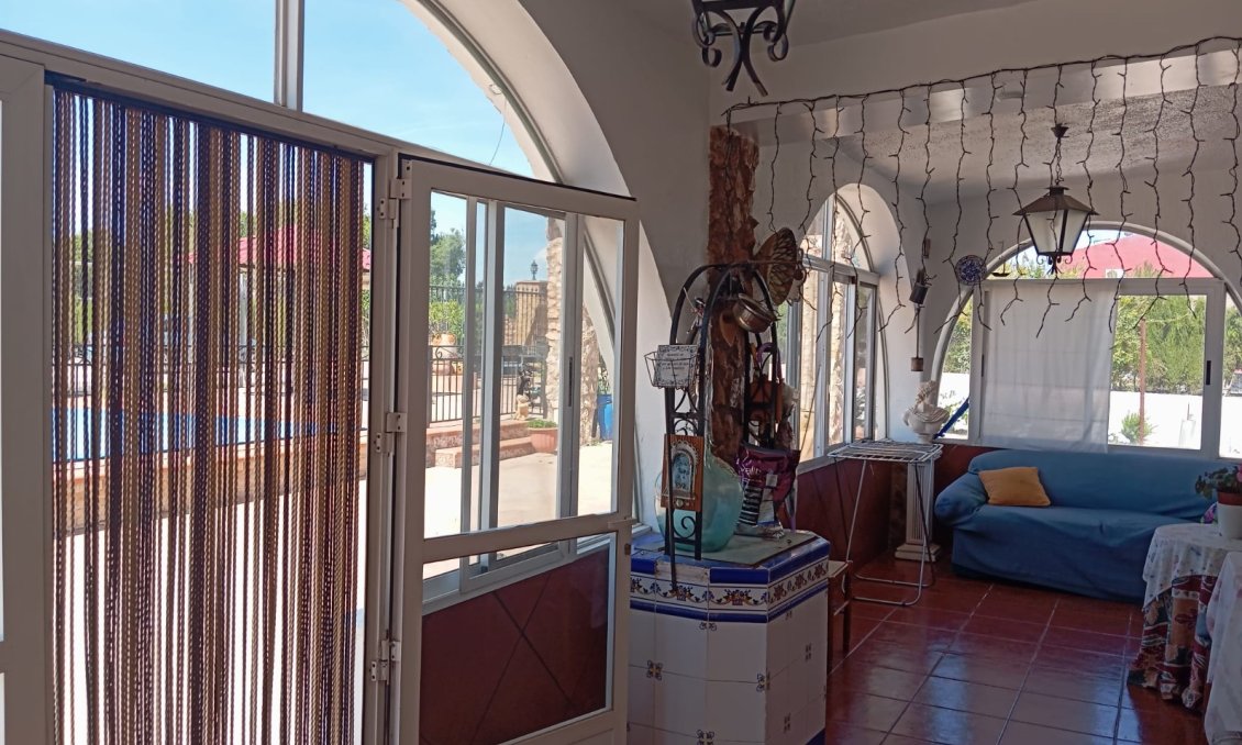 Resale - Villa -
Yecla - Inland