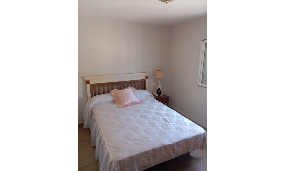 Resale - Villa -
Yecla - Inland