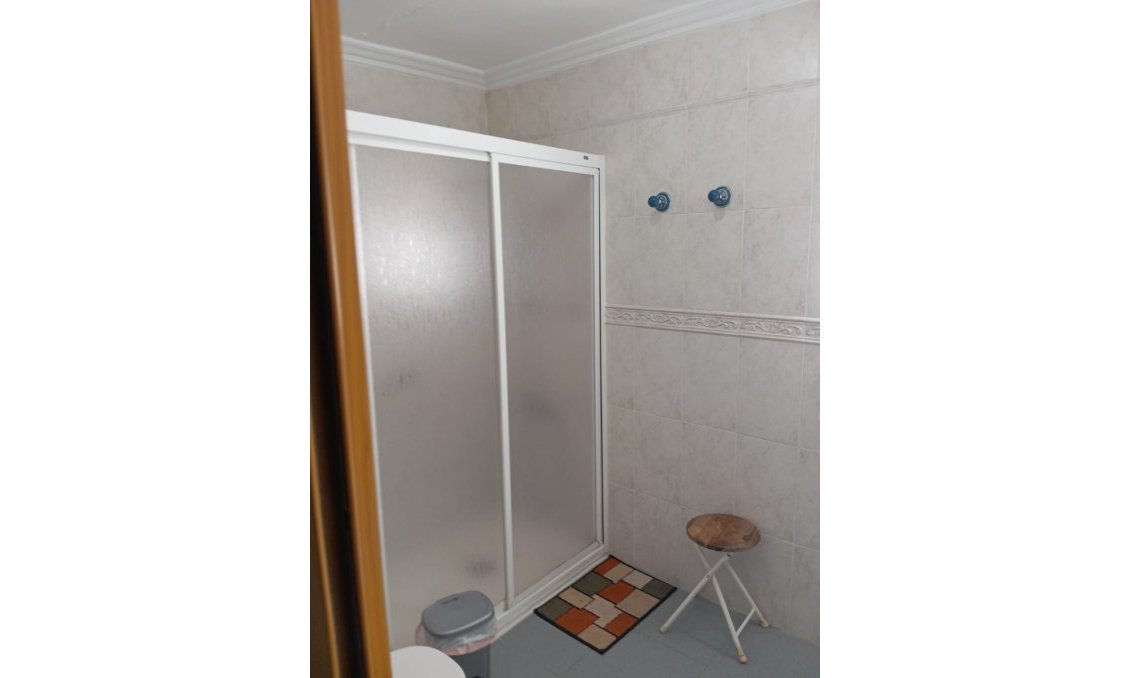 Resale - Villa -
Yecla - Inland