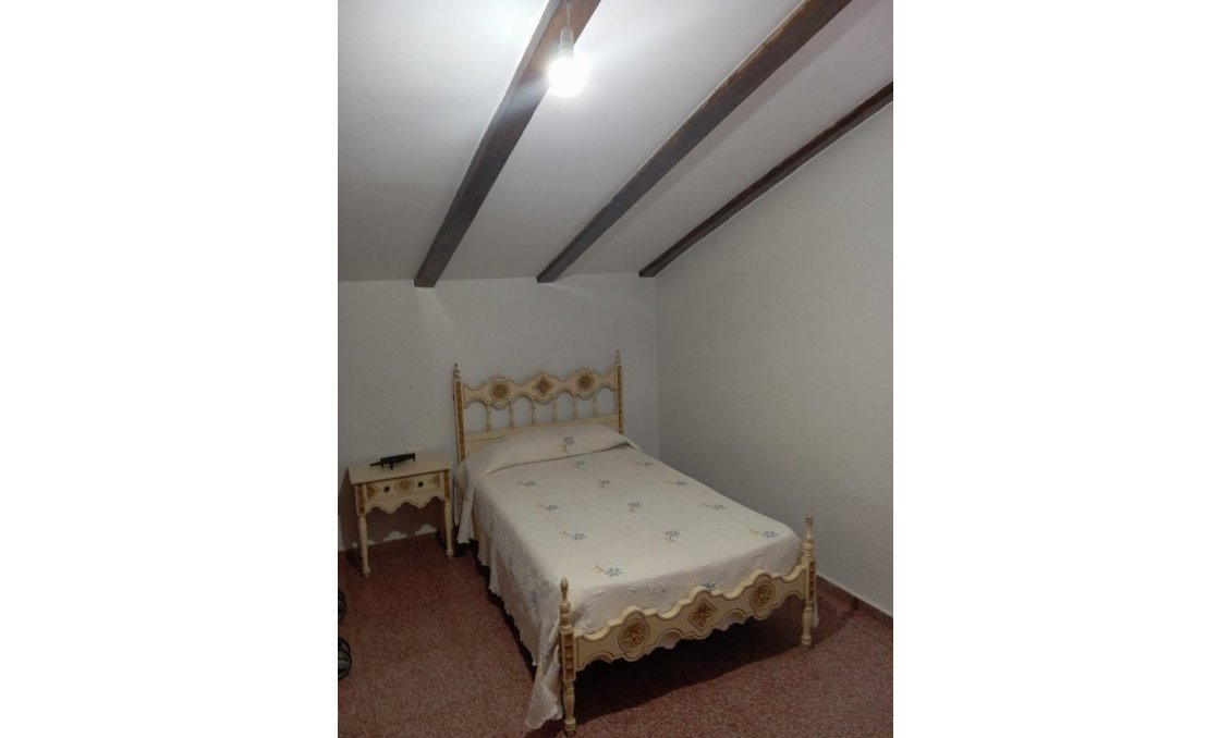 Resale - Villa -
Yecla - Inland
