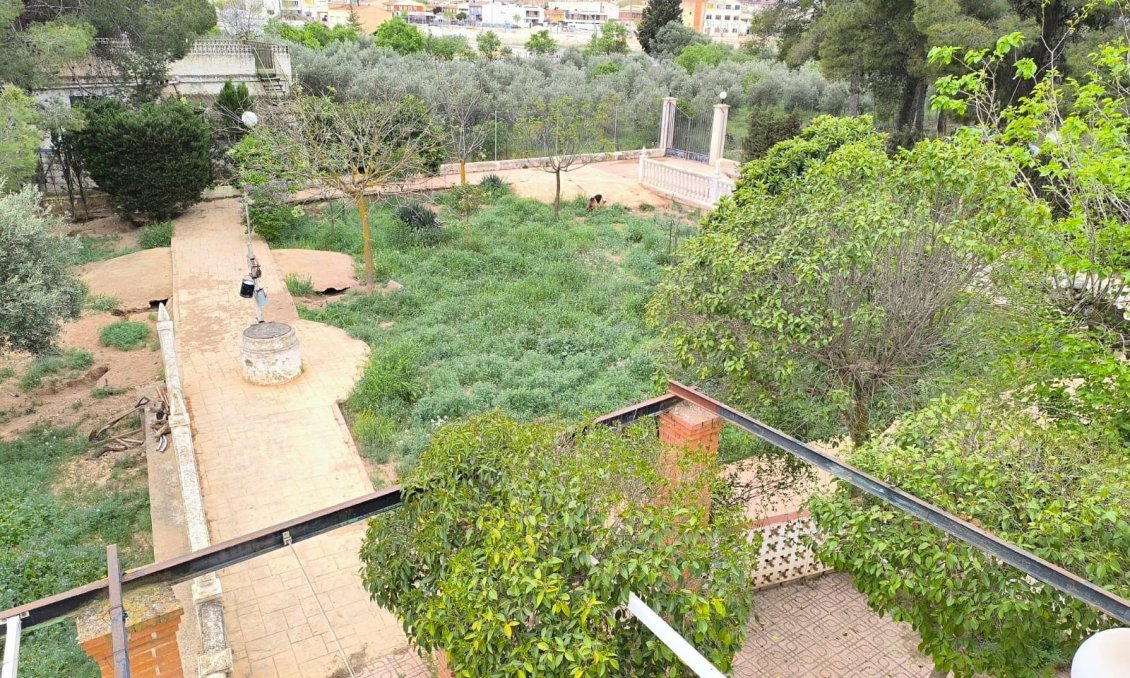 Resale - Villa -
Yecla - Inland