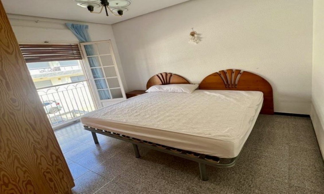 Resale - Duplex -
Santa Pola - Costa Blanca
