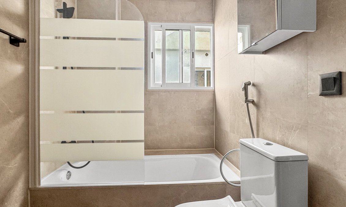 Revânzare - Apartament -
Torrevieja - Costa Blanca