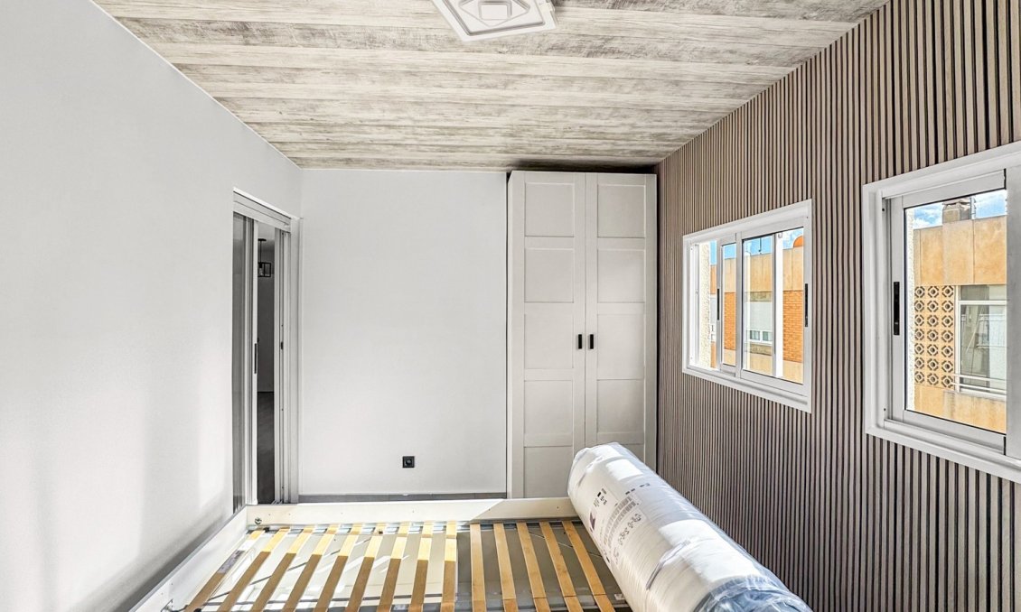 Revânzare - Apartament -
Torrevieja - Costa Blanca