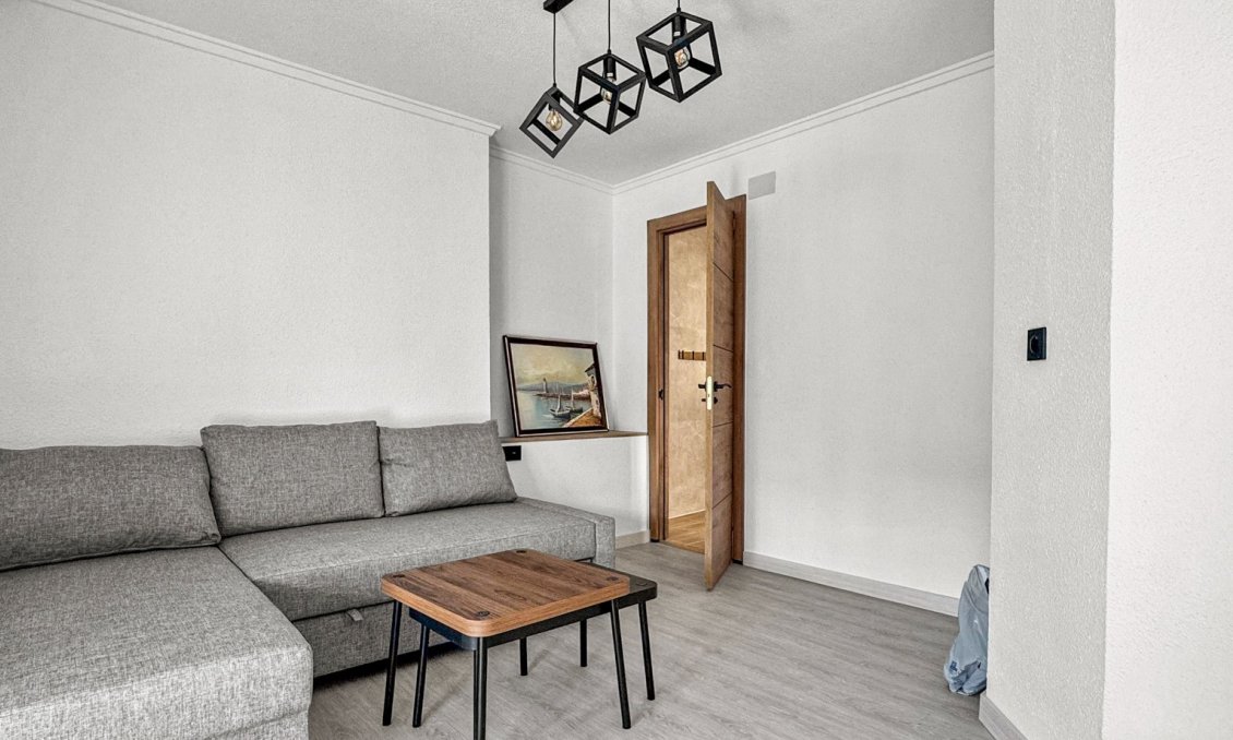 Revânzare - Apartament -
Torrevieja - Costa Blanca