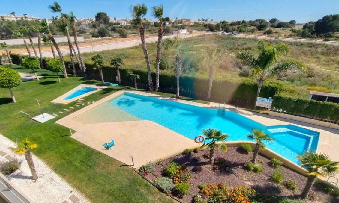 Resale - Apartment -
Orihuela Costa - PAU 8