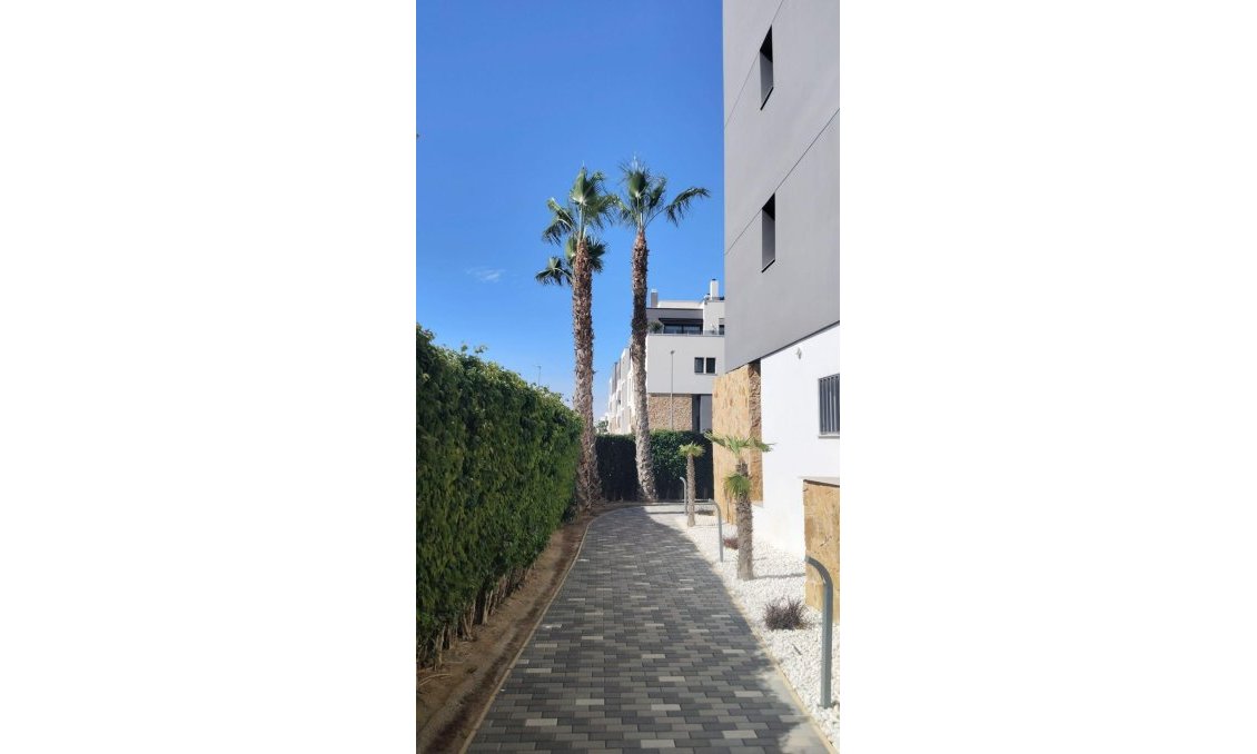 Resale - Apartment -
Orihuela Costa - PAU 8