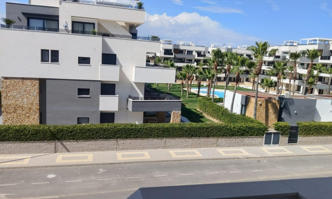 Resale - Apartment -
Orihuela Costa - PAU 8