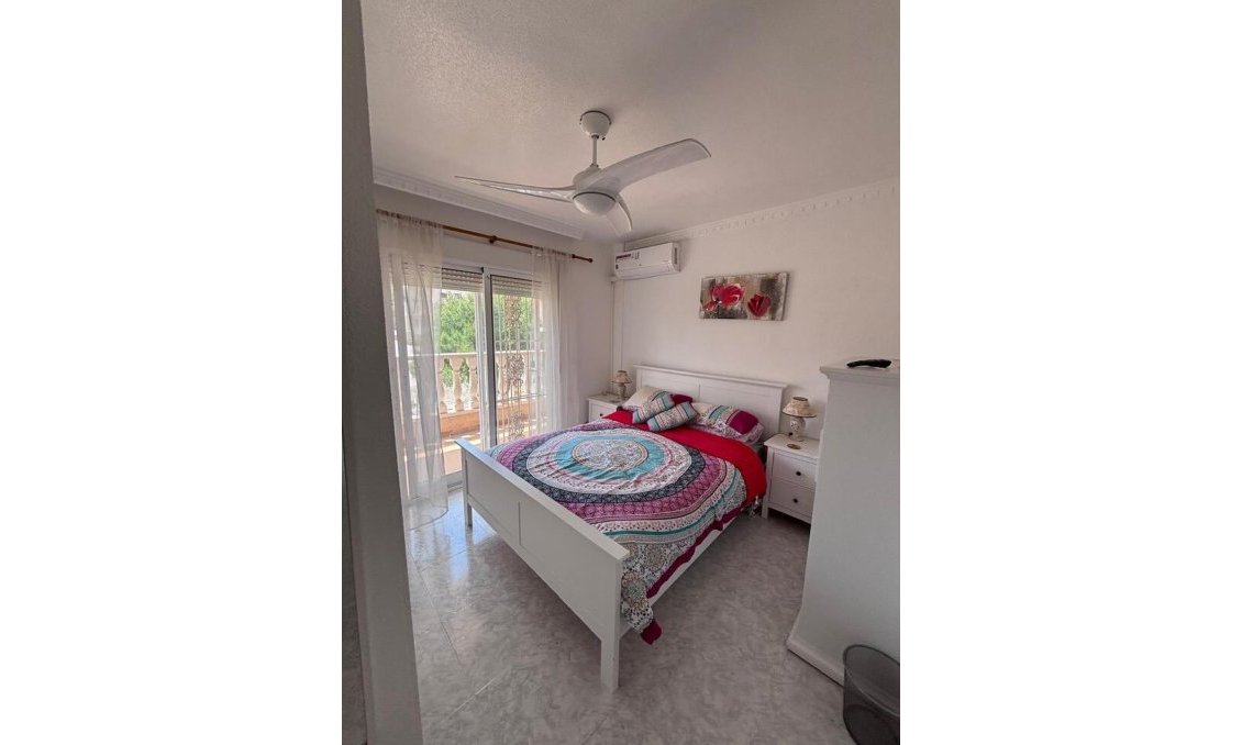 Resale - Townhouse -
Villamartin - Costa Blanca