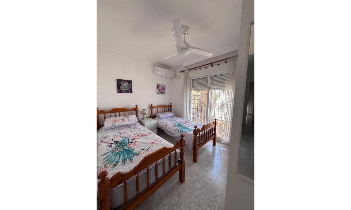 Resale - Townhouse -
Villamartin - Costa Blanca