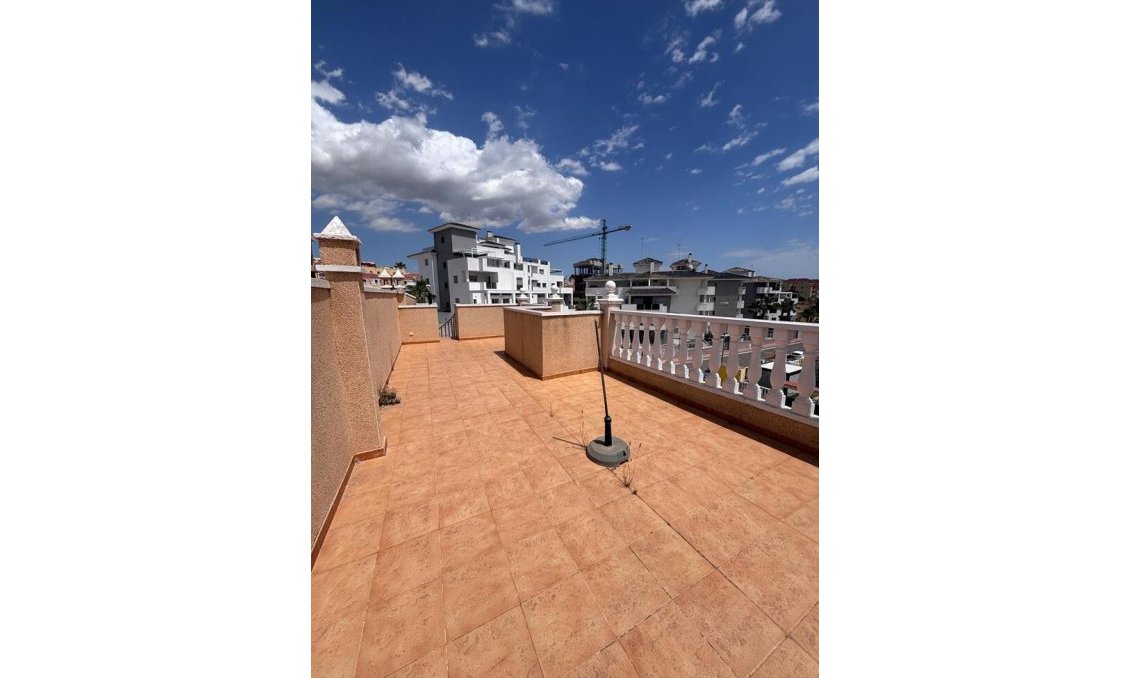Resale - Townhouse -
Villamartin - Costa Blanca